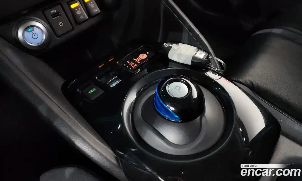 Nissan Leaf 2019 0.1 гидро в Москве № 238243, фото 9
