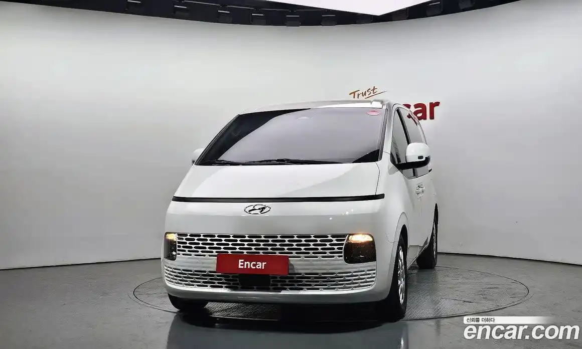 Hyundai Staria 2022 2.2 гидро в Москве № 582956, фото 3