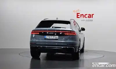 Audi Q8 2023 3.0 гидро в Москве № 1006877, миниатюра 4