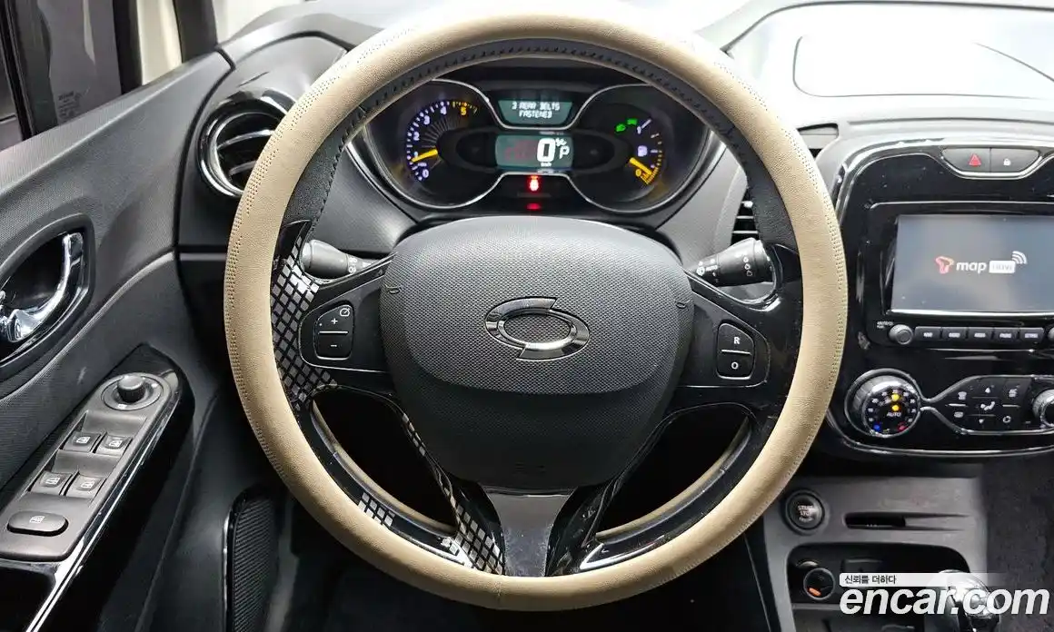 Renault QM3 2015 1.5 гидро в Москве № 106819, фото 13