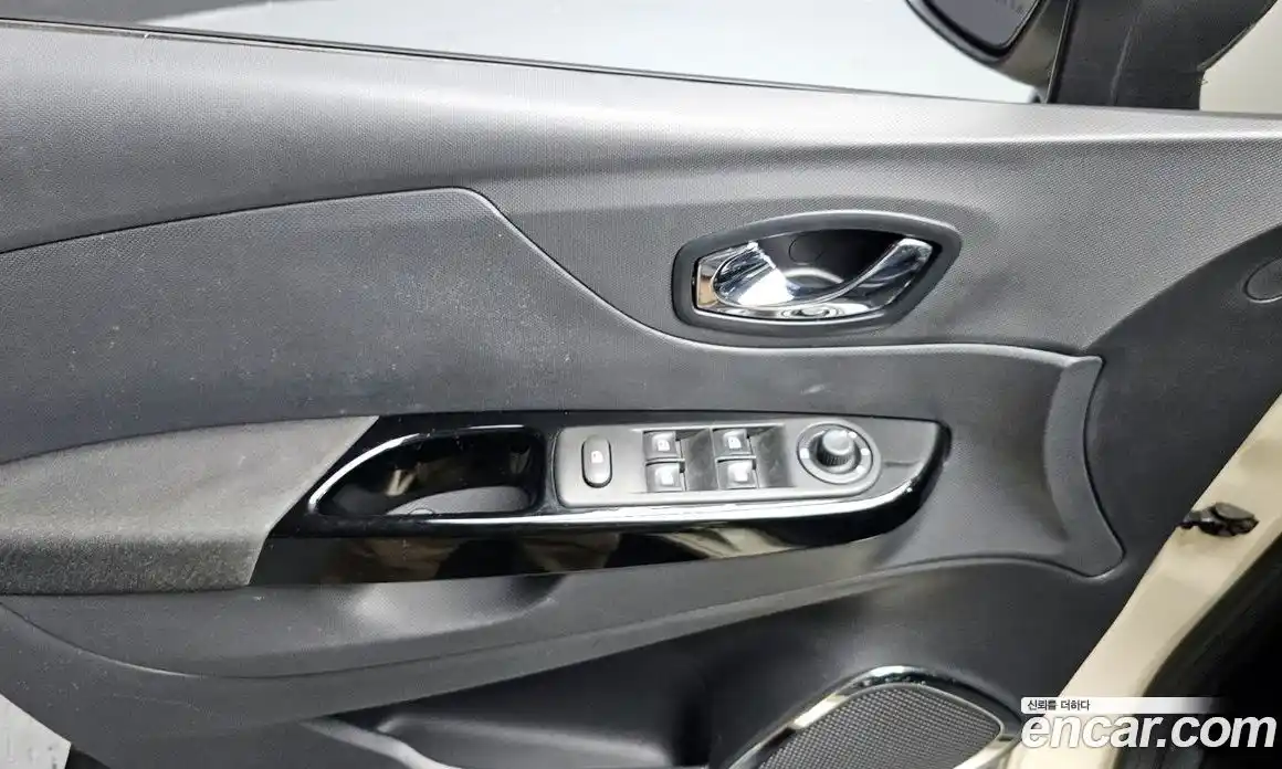 Renault QM3 2015 1.5 гидро в Москве № 106819, фото 17
