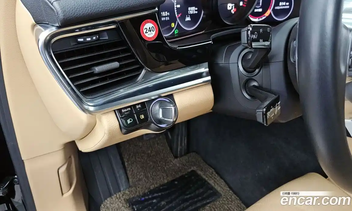 Porsche Panamera 2018 3.0 гидро в Москве № 1349075, фото 30