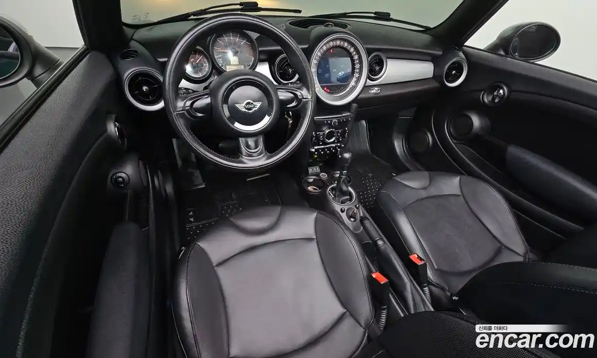 Mini Cooper Convertible 2015 1.6 гидро в Москве № 136927, фото 7