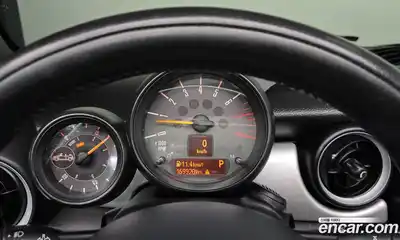 Mini Cooper Convertible 2015 1.6 гидро в Москве № 136927, миниатюра 8