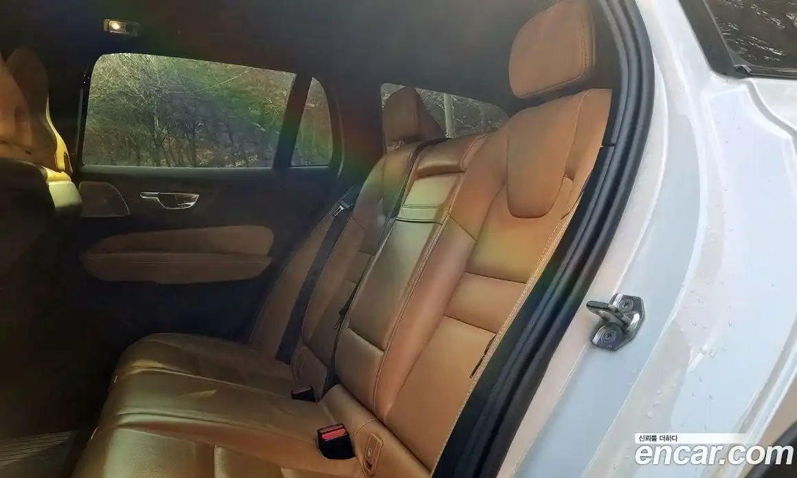 Volvo V60 2021 2.0 гидро в Москве № 164802, фото 11