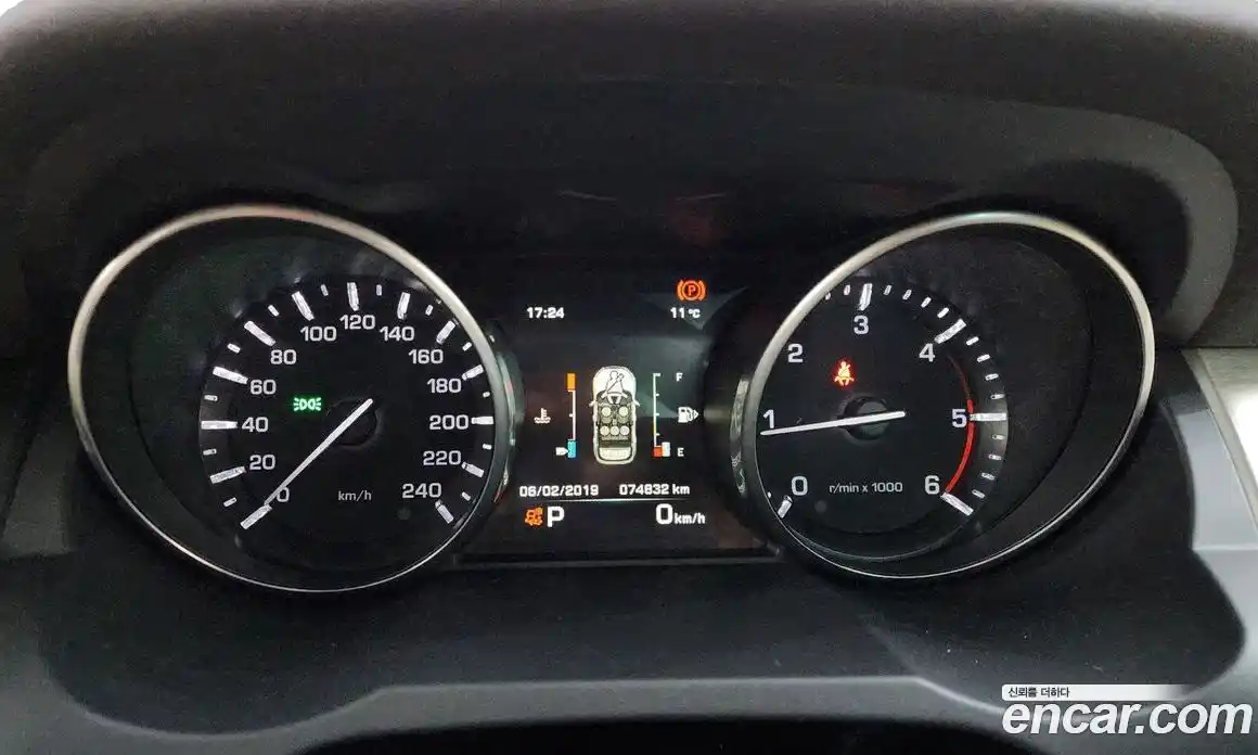Land Rover Range-Rover Evoque 2014 2.2 гидро в Москве № 166213, фото 8