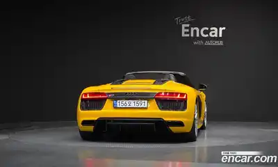 Audi R8 2018 5.2 гидро в Москве № 196177, миниатюра 4