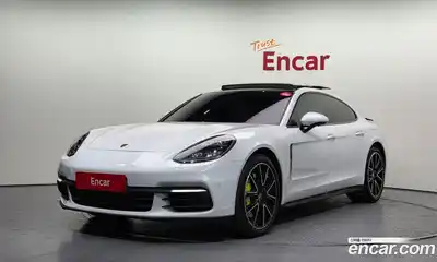 Porsche Panamera, 2020