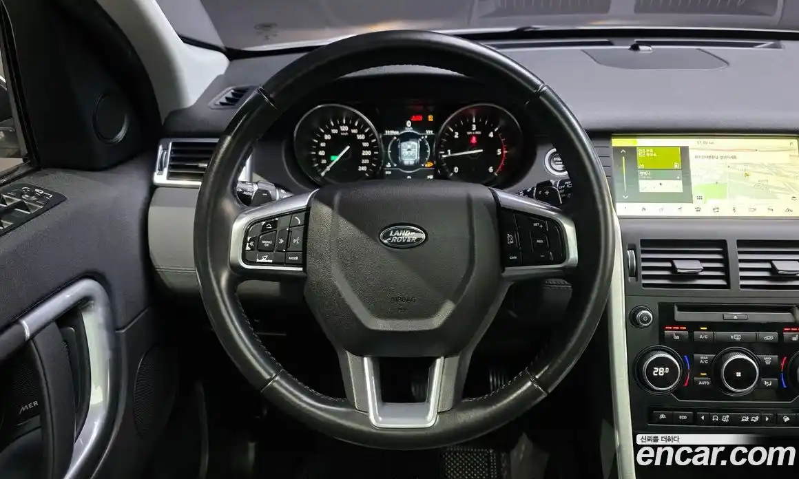 Land Rover Discovery Sport 2017 2.0 гидро в Москве № 198231, фото 13