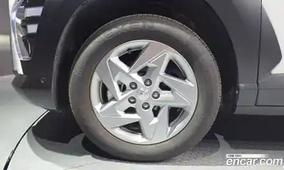 Hyundai Kona 2025 1.6 гидро в Москве № 2049698, миниатюра 5