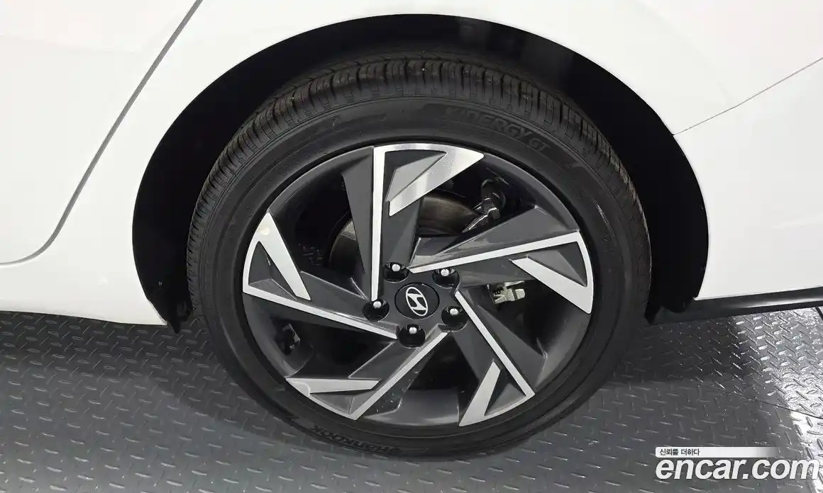 Hyundai Avante 2023 1.6 гидро в Москве № 2049709, фото 7