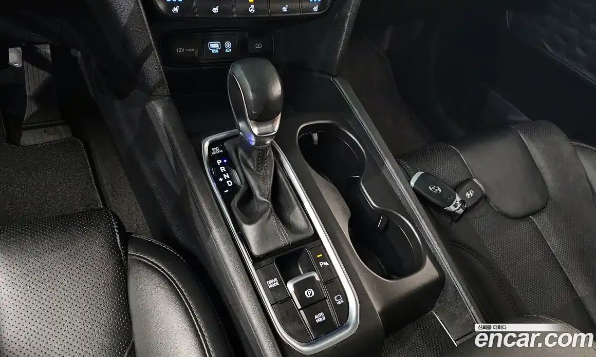 Hyundai Santa Fe 2019 2.0 гидро в Москве № 2049754, фото 12