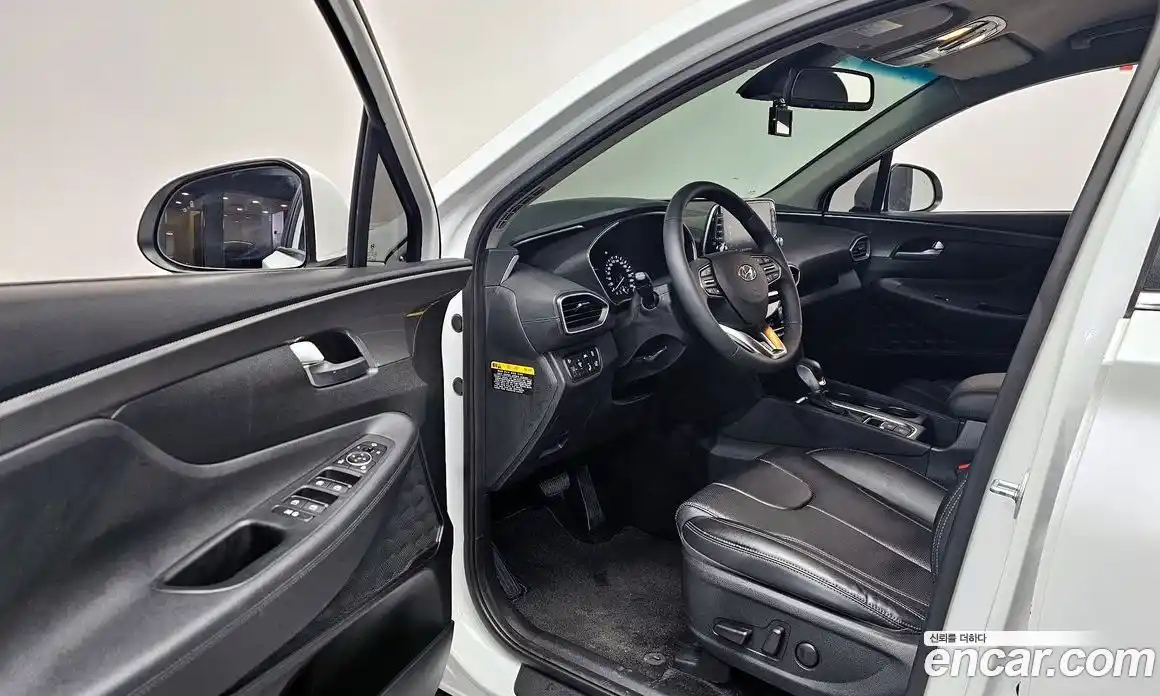 Hyundai Santa Fe 2019 2.0 гидро в Москве № 2049754, фото 13