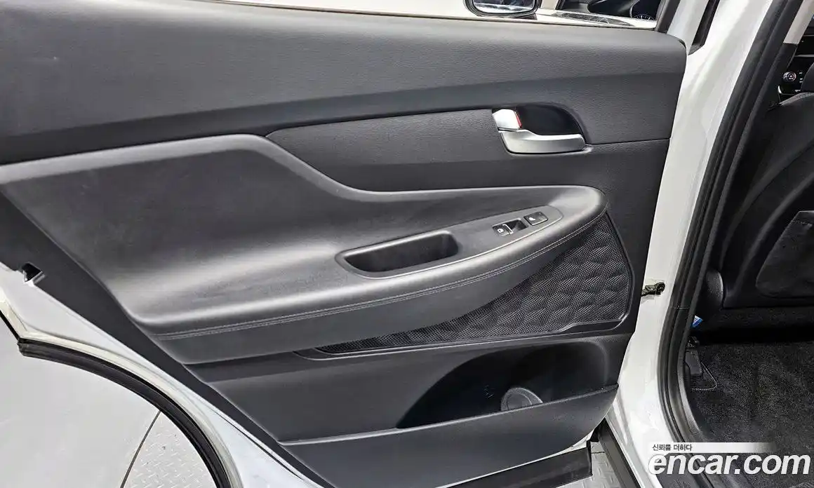 Hyundai Santa Fe 2019 2.0 гидро в Москве № 2049754, фото 15