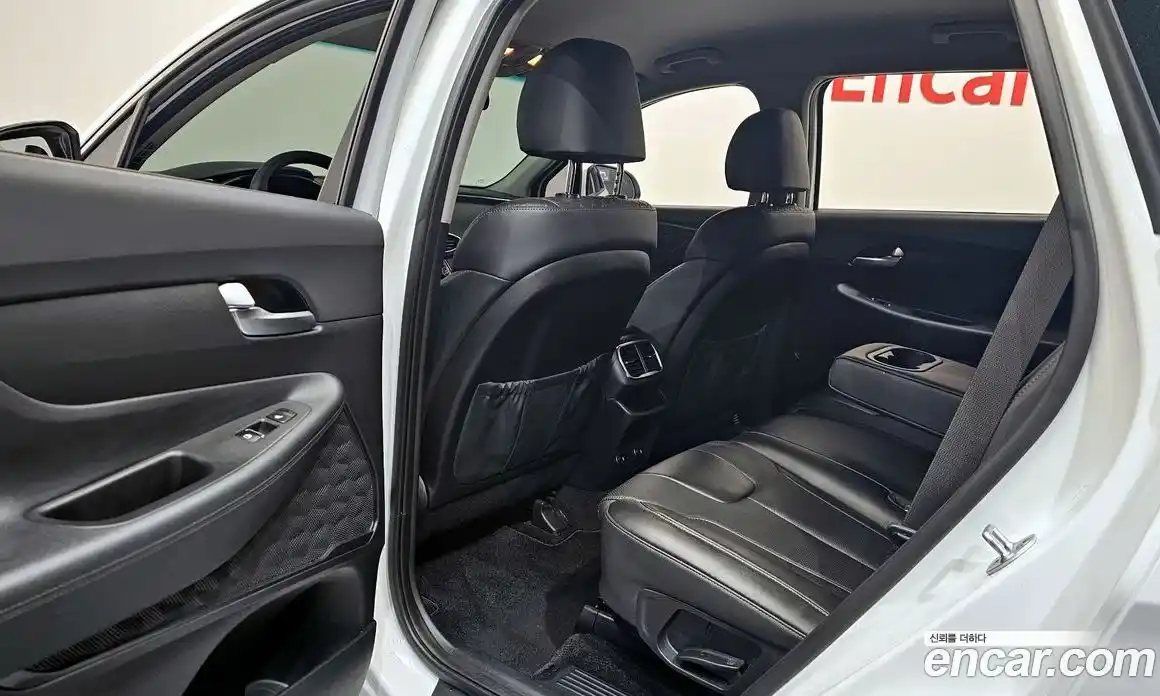 Hyundai Santa Fe 2019 2.0 гидро в Москве № 2049754, фото 18