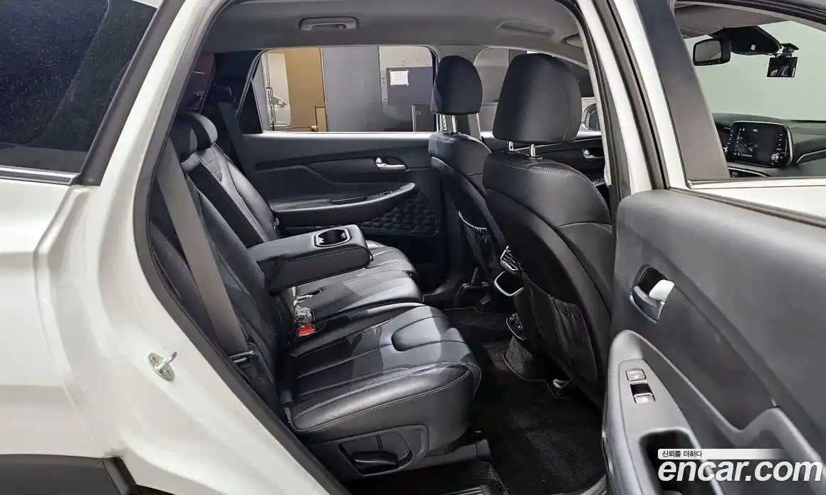 Hyundai Santa Fe 2019 2.0 гидро в Москве № 2049754, фото 31