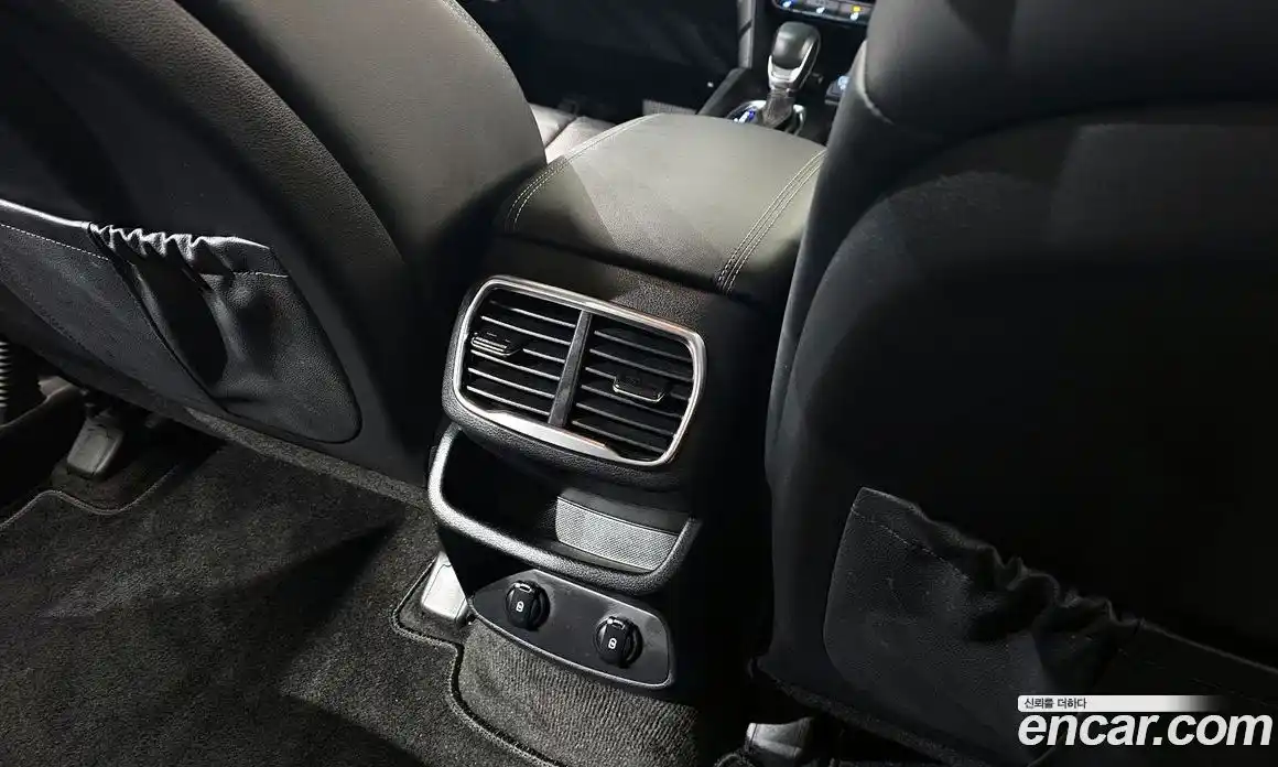 Hyundai Santa Fe 2019 2.0 гидро в Москве № 2049754, фото 32
