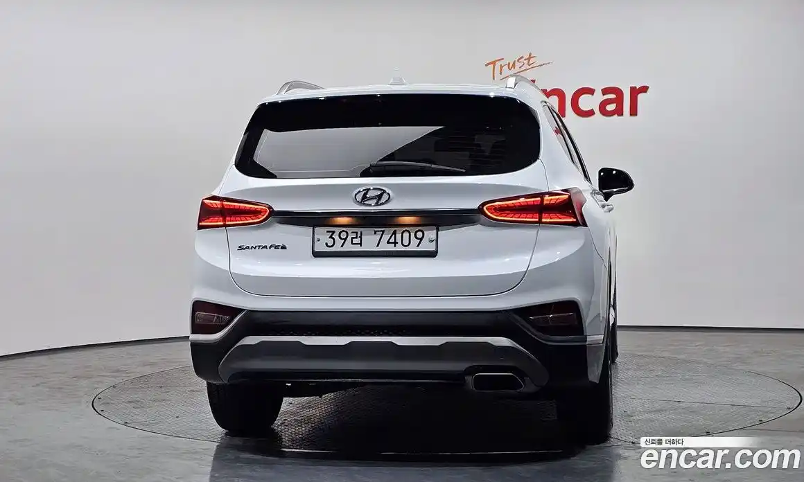 Hyundai Santa Fe 2019 2.0 гидро в Москве № 2049754, фото 4