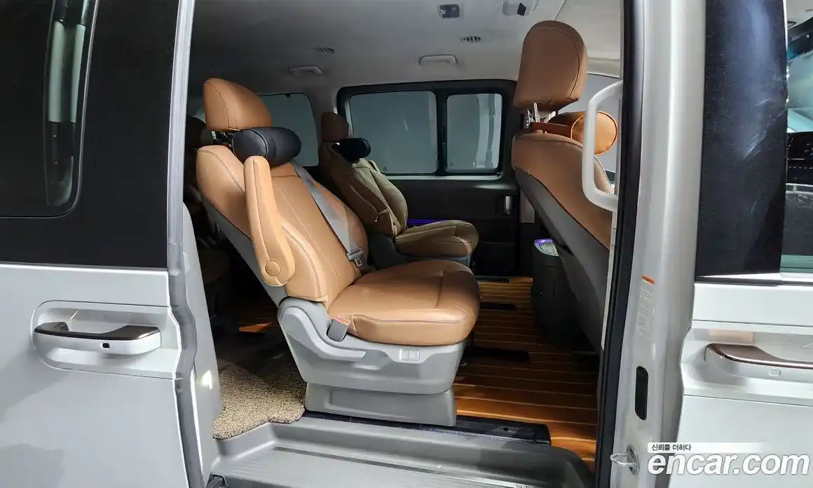 Hyundai Staria 2023 2.2 гидро в Москве № 2049834, фото 11