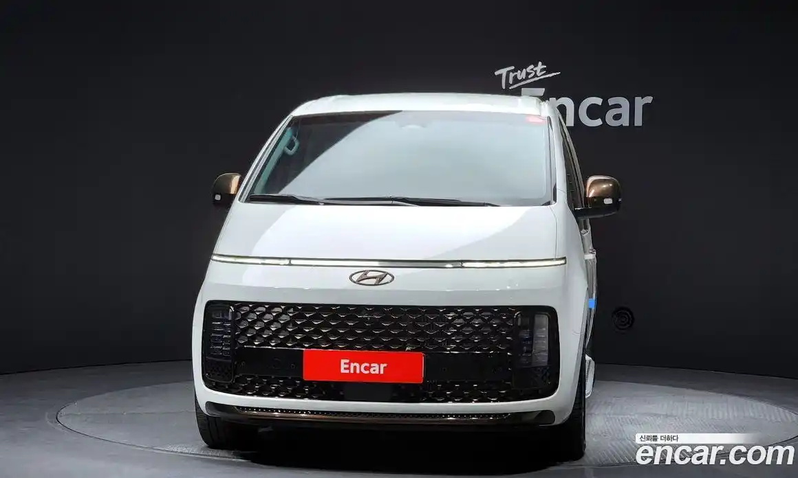 Hyundai Staria 2023 2.2 гидро в Москве № 2049834, фото 3