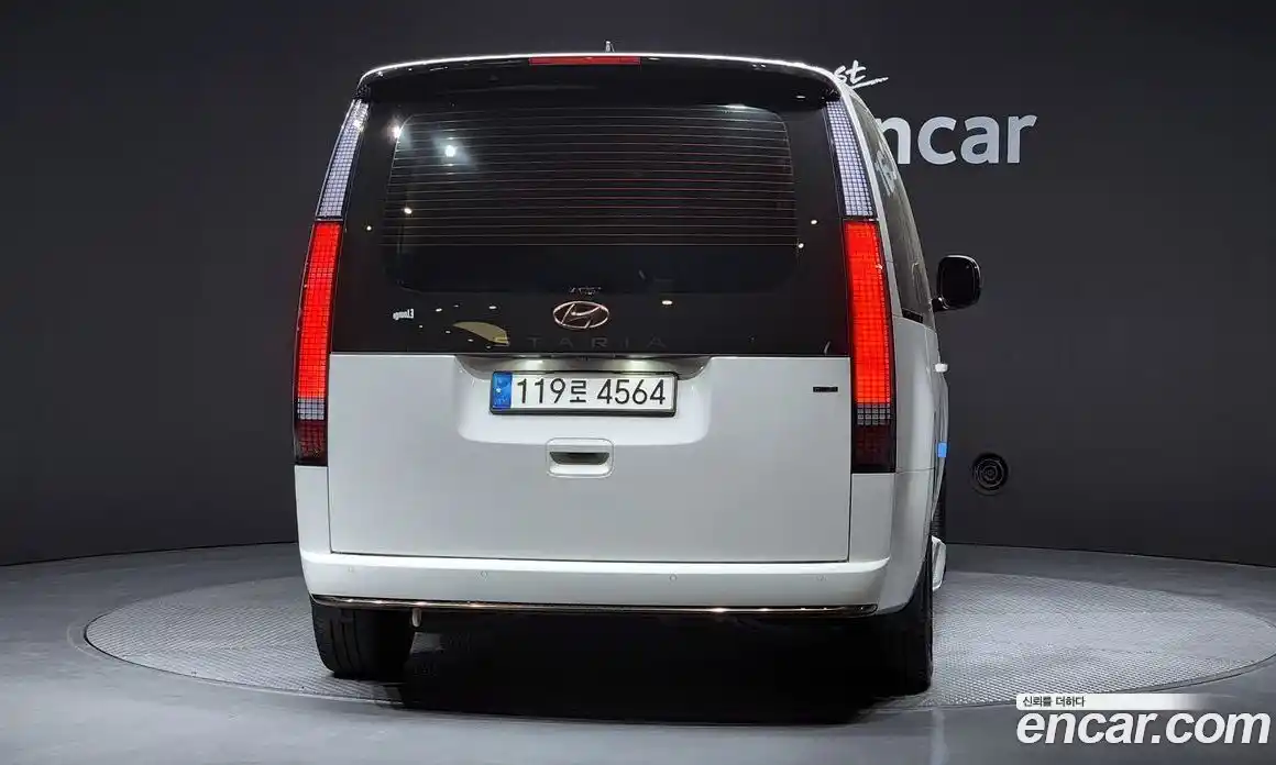 Hyundai Staria 2023 2.2 гидро в Москве № 2049834, фото 4