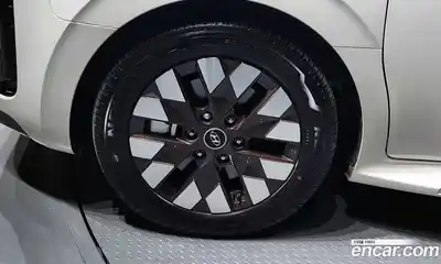 Hyundai Staria 2023 2.2 гидро в Москве № 2049834, миниатюра 5
