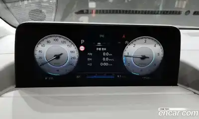 Hyundai Staria 2023 2.2 гидро в Москве № 2049834, миниатюра 8