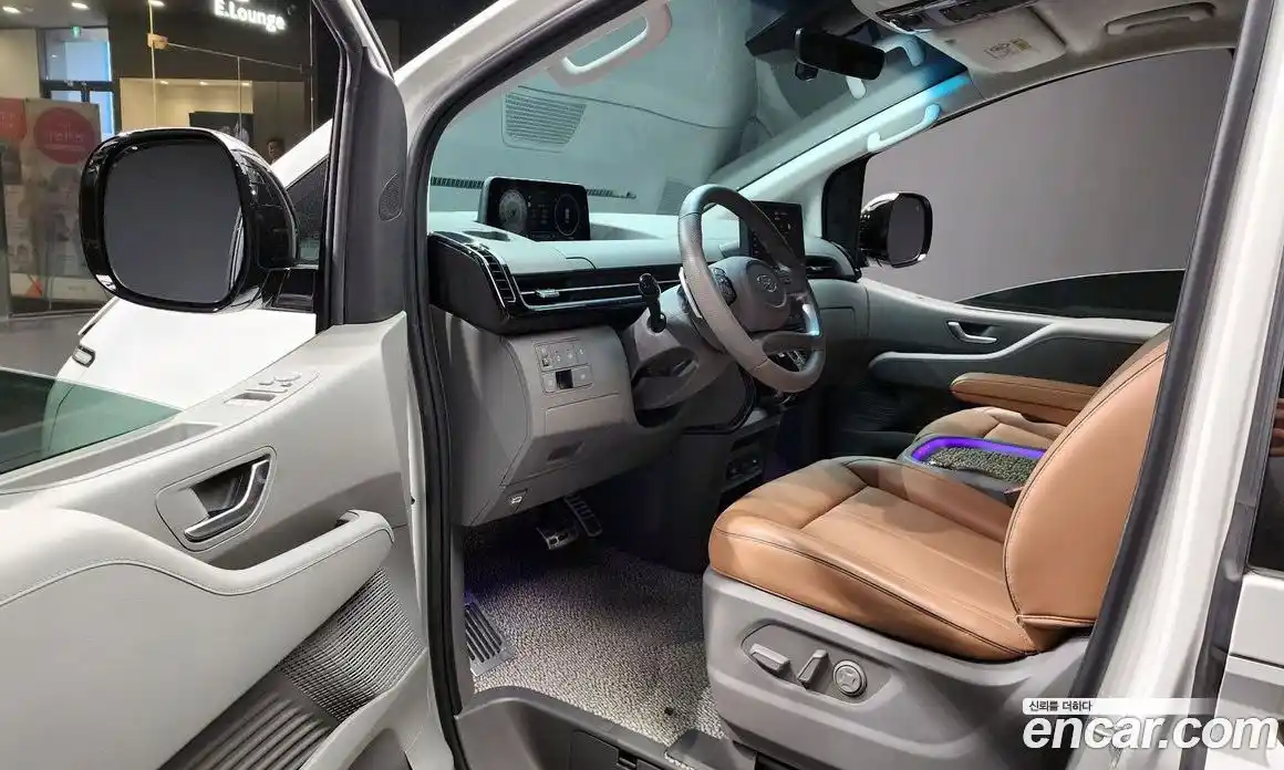 Hyundai Staria 2023 2.2 гидро в Москве № 2049834, фото 10