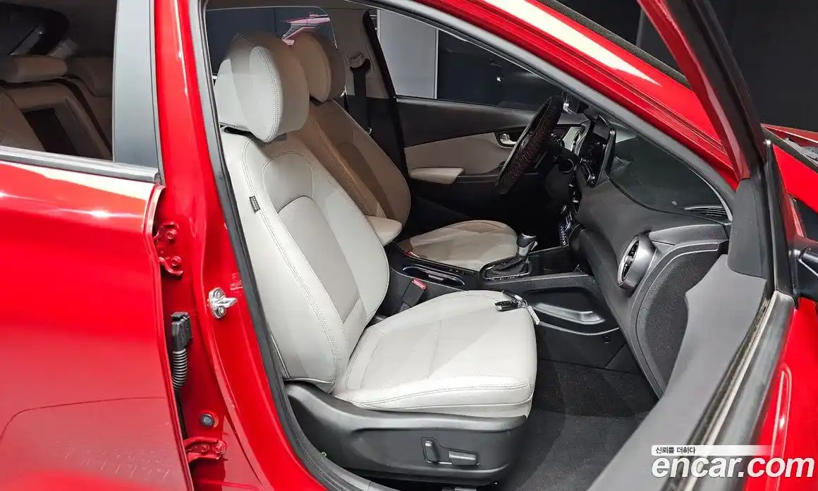 Hyundai Kona 2020 1.6 гидро в Москве № 2050009, фото 12