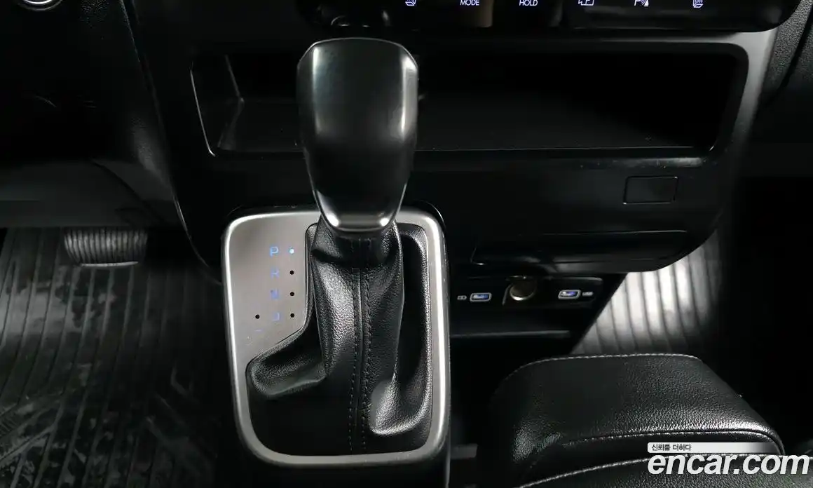 Hyundai Staria 2021 3.5 гидро в Москве № 2050156, фото 12