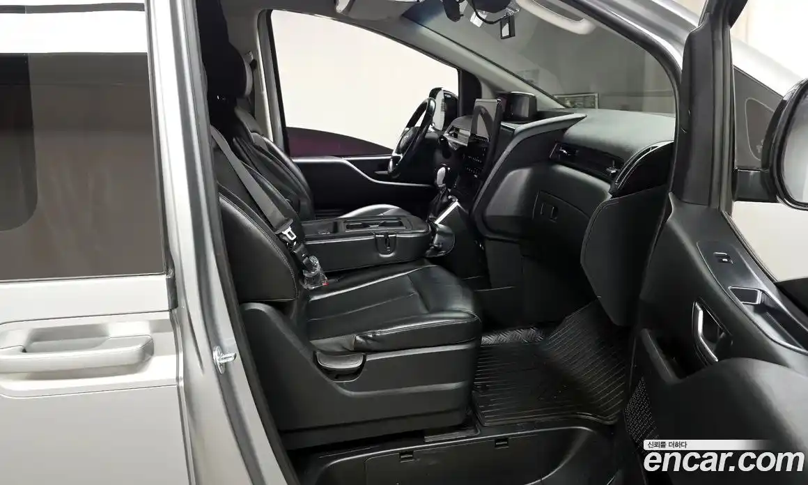 Hyundai Staria 2021 3.5 гидро в Москве № 2050156, фото 16