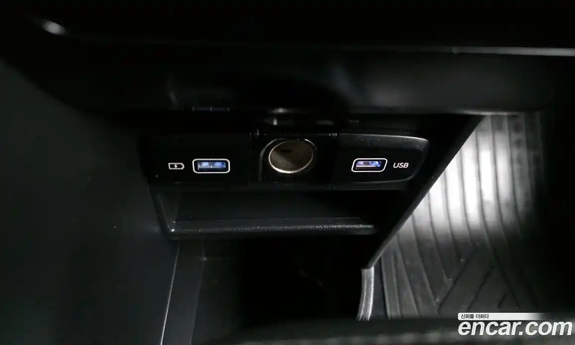 Hyundai Staria 2021 3.5 гидро в Москве № 2050156, фото 17