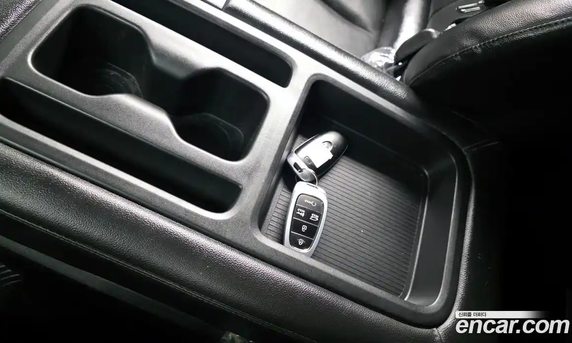 Hyundai Staria 2021 3.5 гидро в Москве № 2050156, фото 25