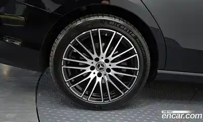 Mercedes-Benz C-Class 2023 2.0 гидро в Москве № 2050535, миниатюра 4