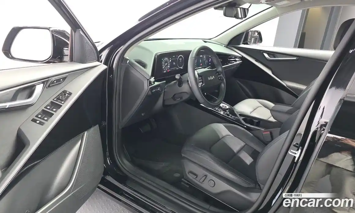 Kia Niro 2023 0.2 гидро в Москве № 2050577, фото 13