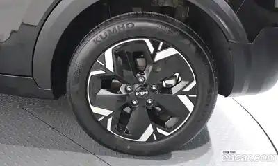 Kia Niro 2023 0.2 гидро в Москве № 2050577, миниатюра 5