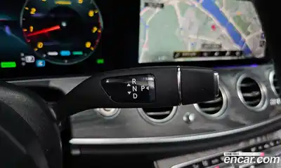Mercedes-Benz E-Class 2023 2.0 гидро в Москве № 2050608, миниатюра 11