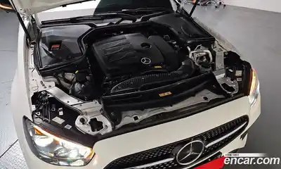 Mercedes-Benz E-Class 2023 2.0 гидро в Москве № 2050608, миниатюра 5
