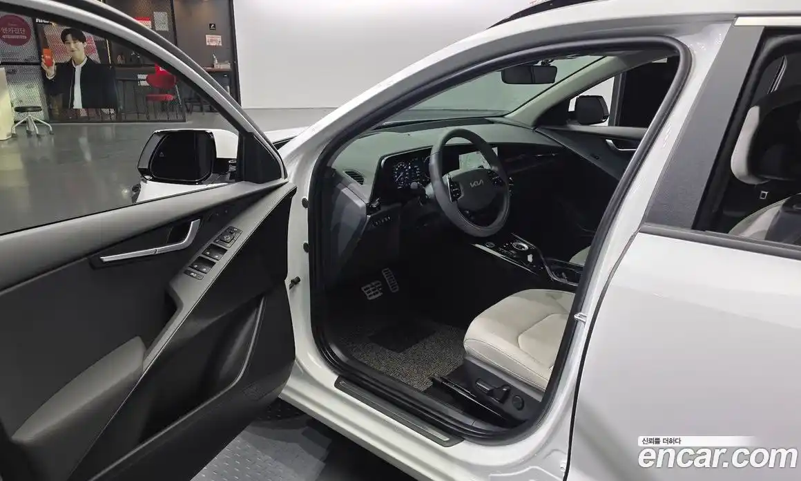 Kia Niro 2025 1.6 гидро в Москве № 2050623, фото 13