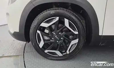 Kia Seltos 2024 1.6 гидро в Москве № 2050729, миниатюра 5