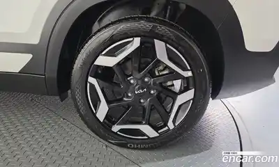 Kia Seltos 2024 1.6 гидро в Москве № 2050729, миниатюра 7