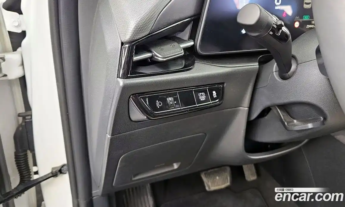 Kia Niro 2024 1.6 гидро в Москве № 2051130, фото 22