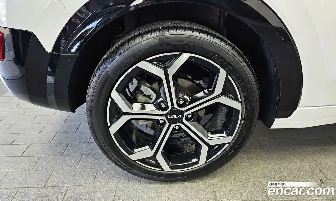Kia Niro 2024 1.6 гидро в Москве № 2051130, фото 5