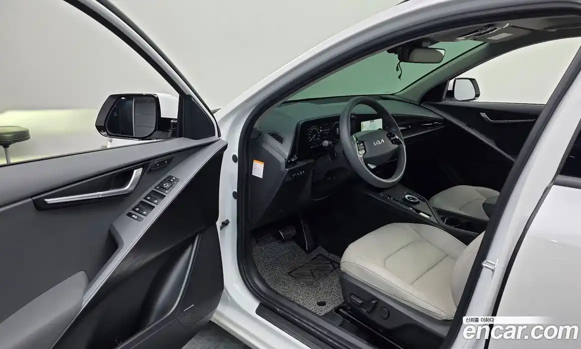 Kia Niro 2022 1.6 гидро в Москве № 2051277, фото 10