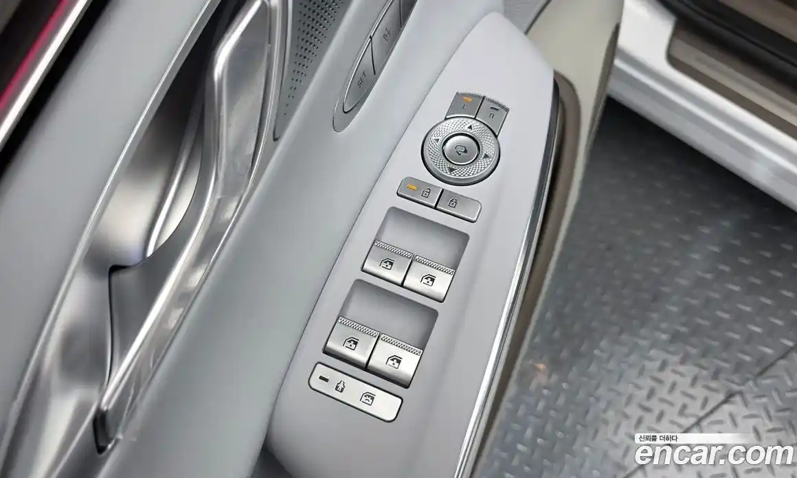 Genesis GV70 2025 2.5 гидро в Москве № 2051453, фото 27