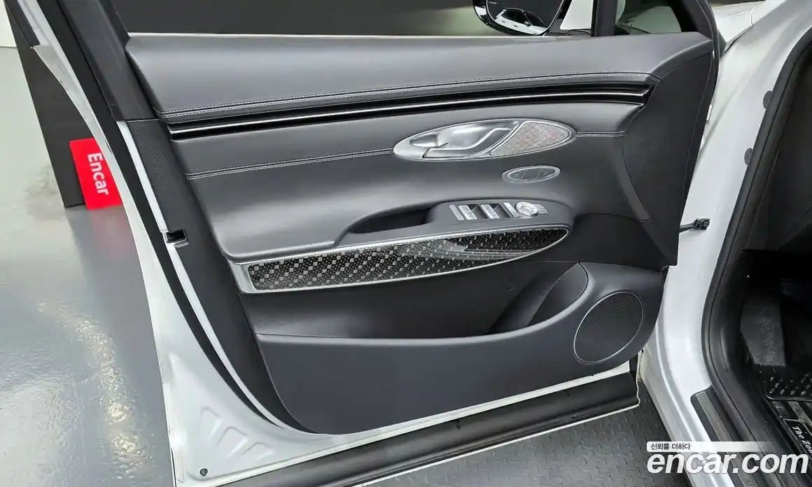 Genesis GV70 2021 2.5 гидро в Москве № 2051573, фото 13