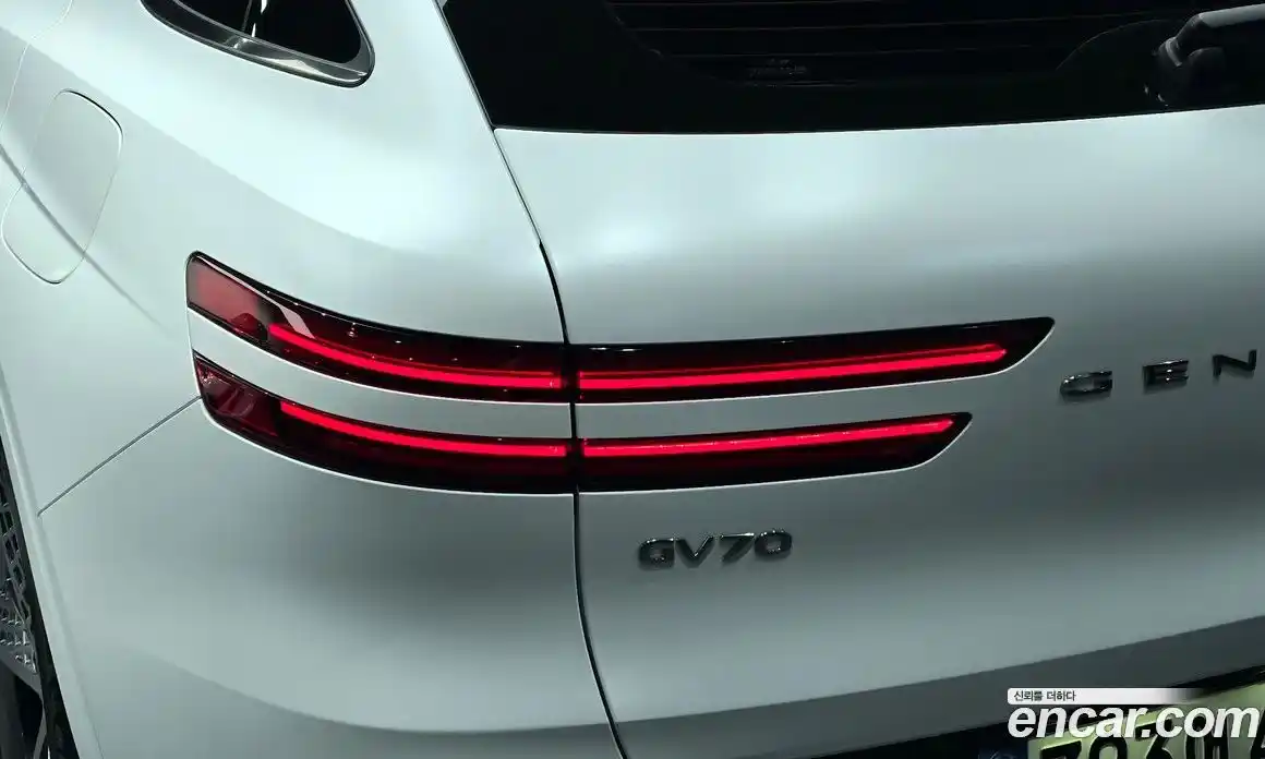 Genesis GV70 2021 2.5 гидро в Москве № 2051573, фото 8