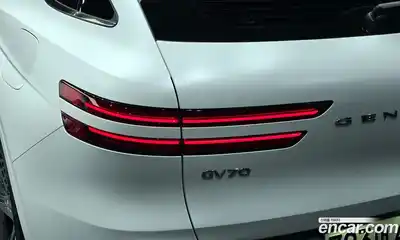 Genesis GV70 2021 2.5 гидро в Москве № 2051573, миниатюра 8