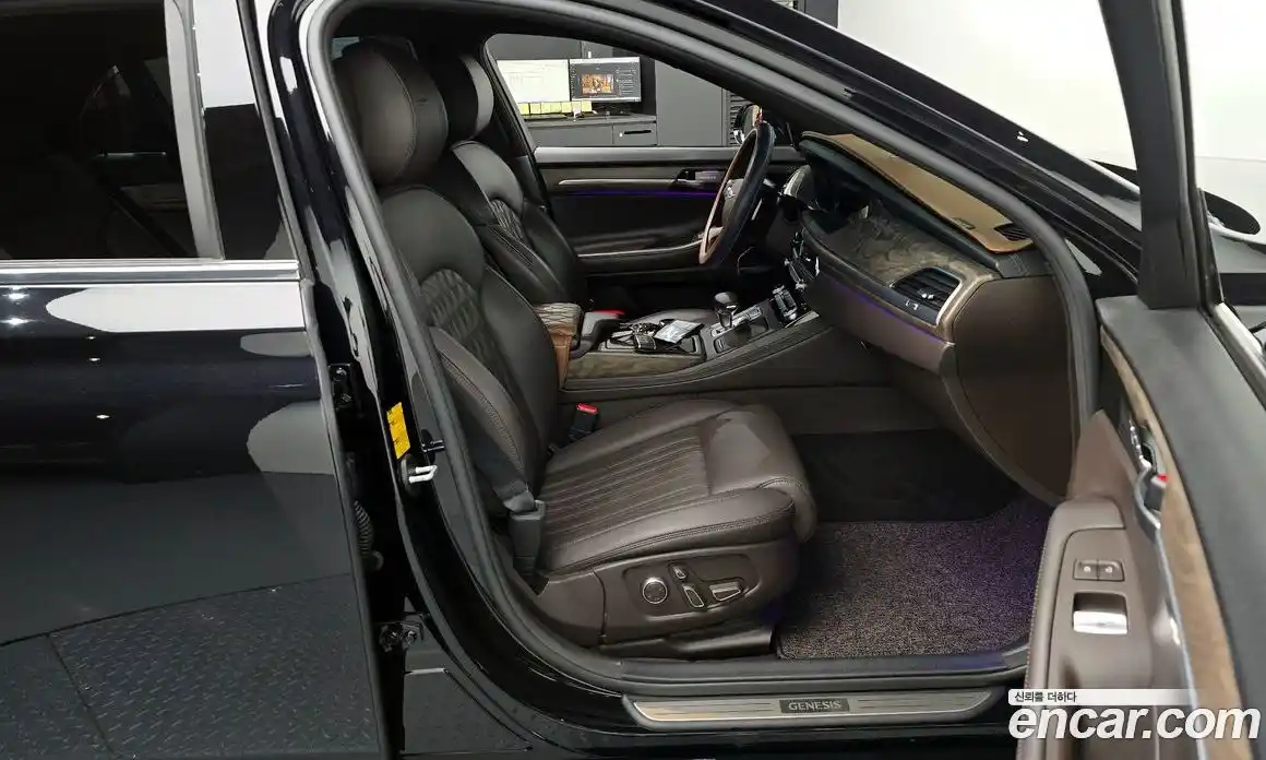 Genesis G90 2019 3.8 гидро в Москве № 2051780, фото 16