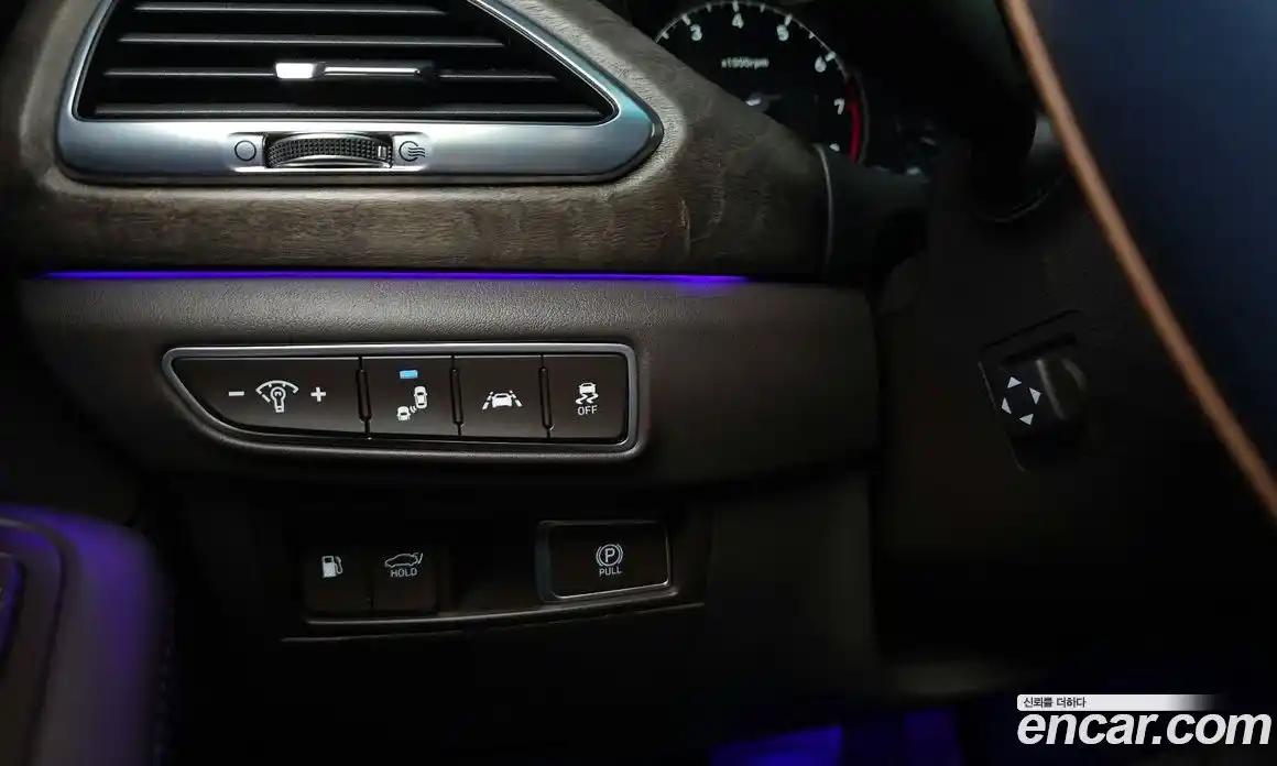 Genesis G90 2019 3.8 гидро в Москве № 2051780, фото 23